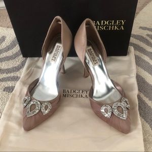 Badgley Mischka Satin Taupe Formal Heel Pumps 7.5